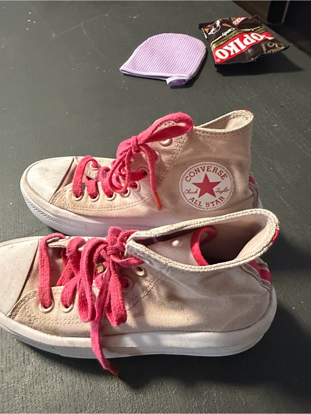 Converse Kids Pink High-Top Sneakers with Bright Pink Laces Sz 7